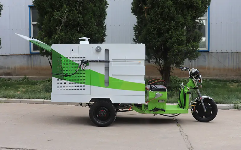 High temperature street washer tricycle