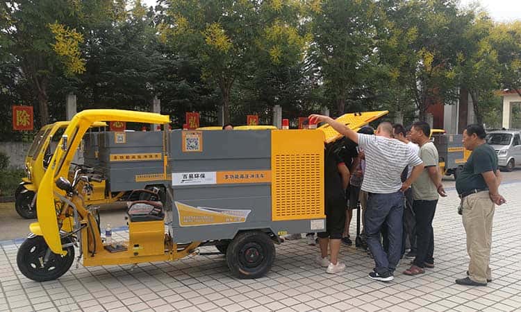 Cost-effective electric high pressure washing vehicle