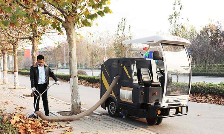 electric leaf collector truck