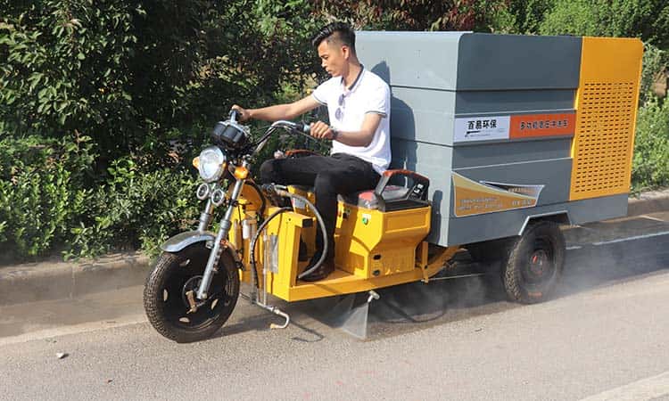 Three-wheel Street Washer Vehicle 