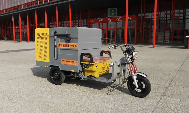Product introduction of electric three-wheel high-pressure washing vehicle