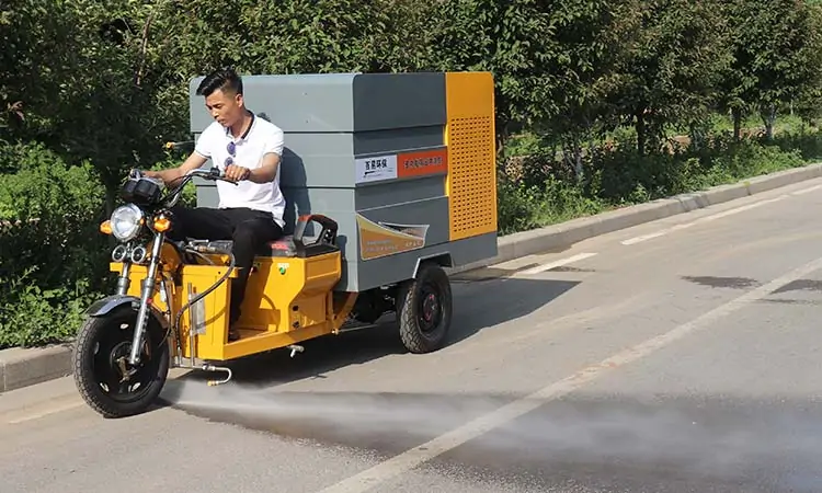 small volume high pressure cleaning truck