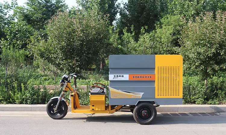 Multifunctional high pressure cleaning vehicle