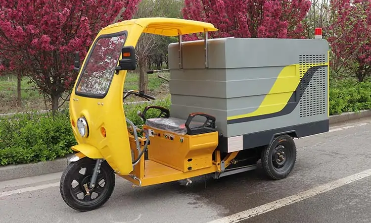 Road High Pressure Washing Tricycle
