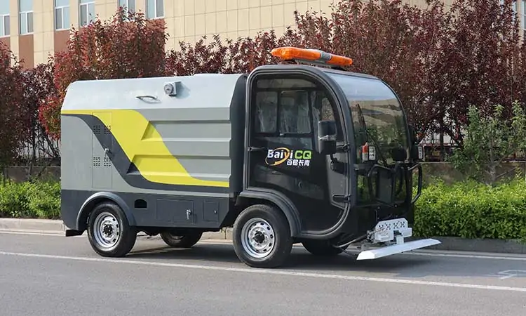Four-wheeled small electric street cleaning truck road washing vehicle