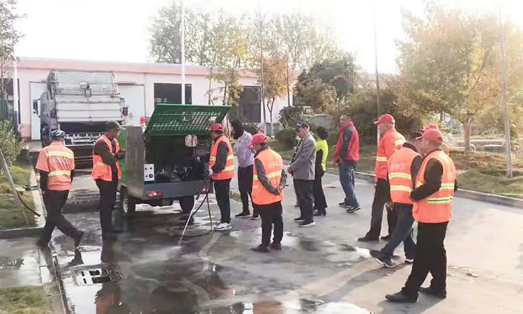 Electric sanitation high temperature and high pressure washing vehicle
