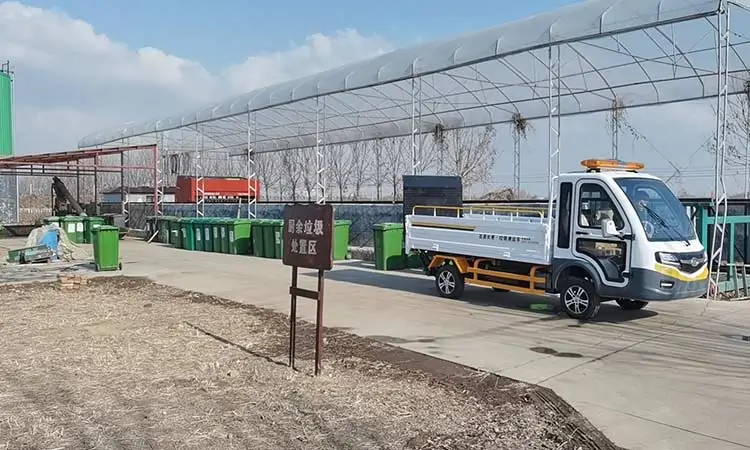 Electric garbage removal flatbed truck