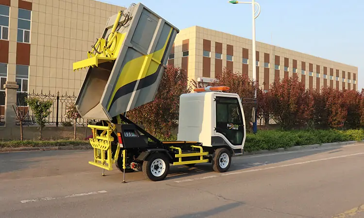 Electric silent rear loading garbage truck