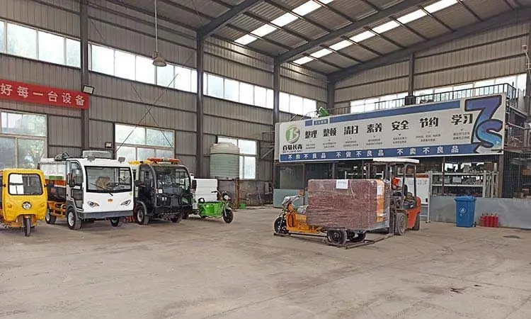 Multifunctional street pressure washer truck sent to Fujian