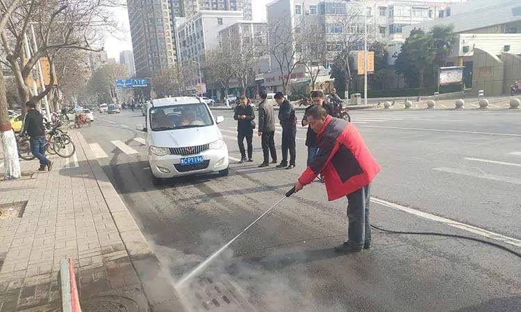 Small street high temperature and pressure cleaner washer vehicle