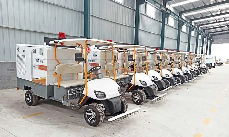Baiyi four-wheel high pressure washing truck will be shipped soon