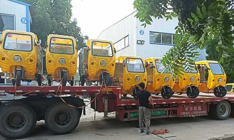  Small Road Washing Truck vehicles
