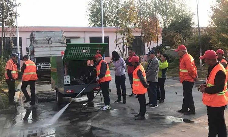 Winter training for small high temperature and high pressure street washers
