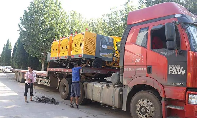 17 vehicles High pressure street washing vehicle loading and delivery site