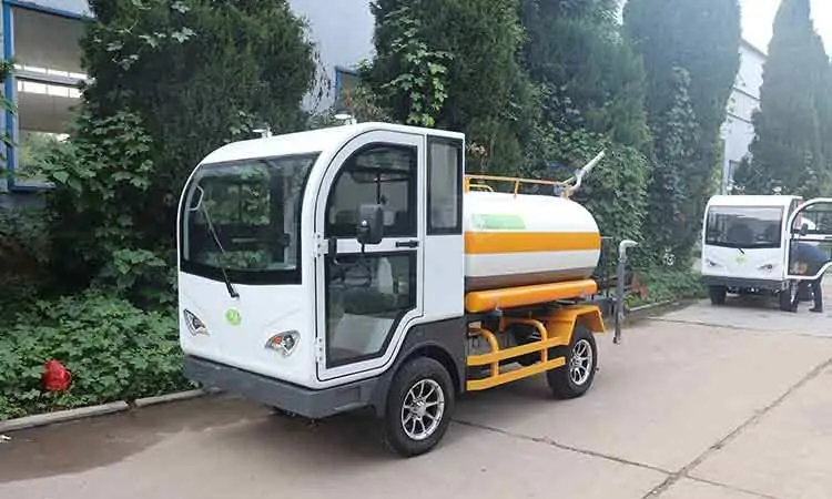 Electric small four-wheeled water tanker ,