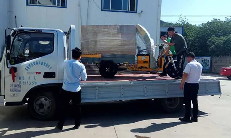 The electric three-wheel street washer truck was successfully sent to Jiangxi