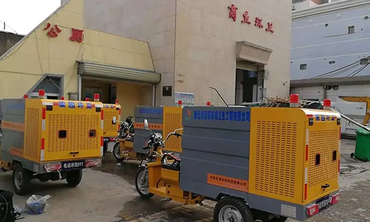 5 untis street cleaner truck are stationed in Liangyuan sanitation