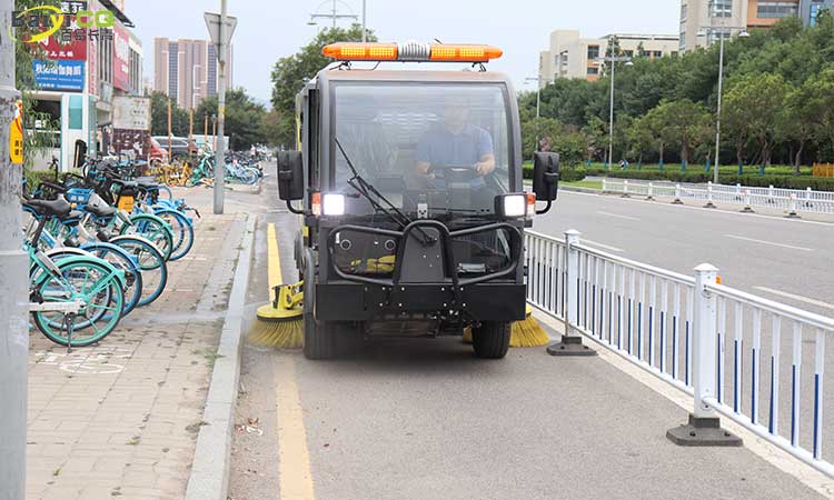      BY-CS60 narrow street  Pure electric  sweeper cleaner vacuum truck