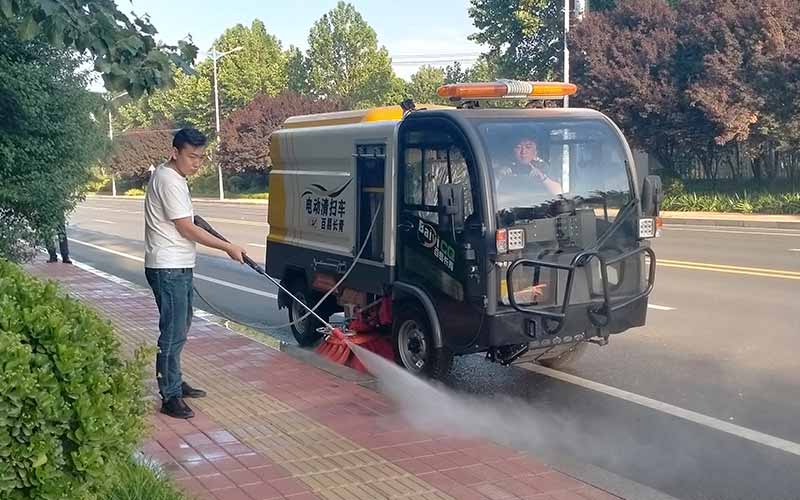 Electric Mini Street Sweeper
