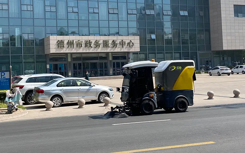 Electric Street Sweeper Machine Vehicle