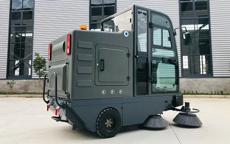 Pure Electric Ride On Road Sweeper