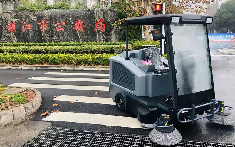 Pure Electric Street  Sweeper Road Sweeper Machine