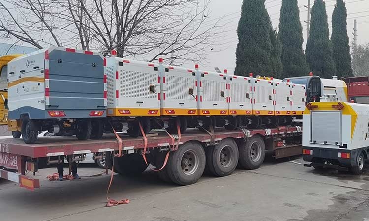 Beijing Sanitation Introduces Two-Classified Three-Wheeled Garbage Trucks
