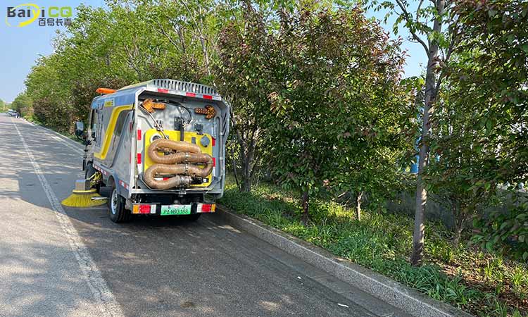 electric small road sweeper vehicle