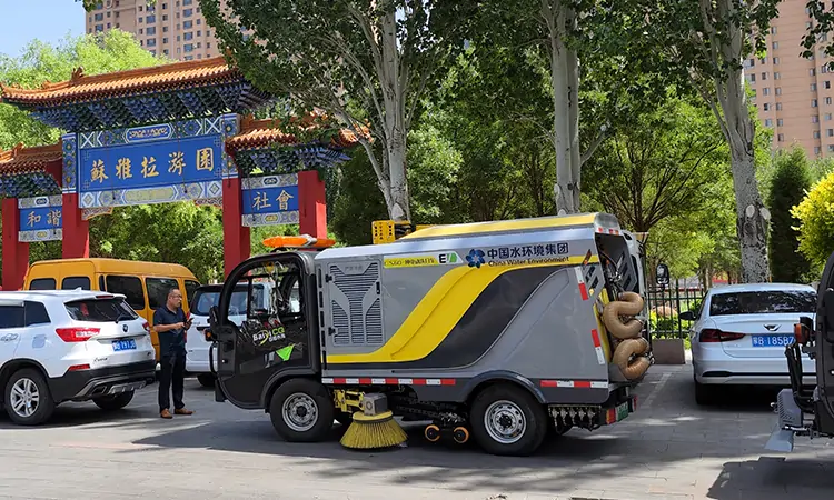 electric road sweeper 