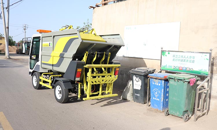 Small Electric Garbage Truck 