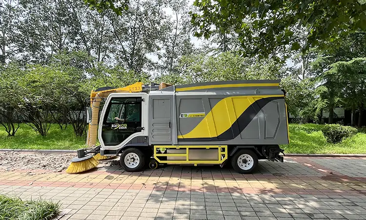 Commercial Pure Electric Leaf Vacuum Truck Product Presentation