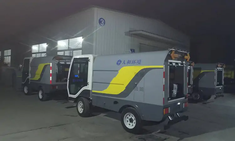 Electric Four-wheel Street Washing Truck Delivered Overnight