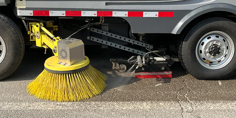 Small Electric Street Sweeper Combined Operation Effect