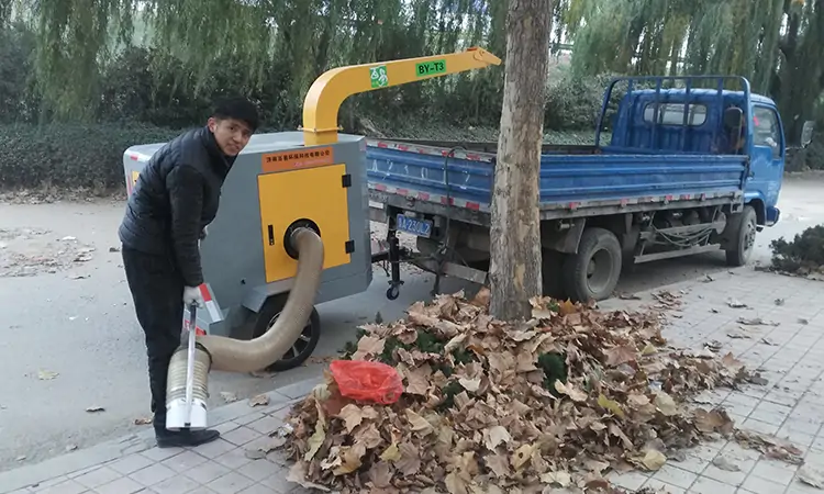 Trailer-mounted Tow-behind Leaf Collectors