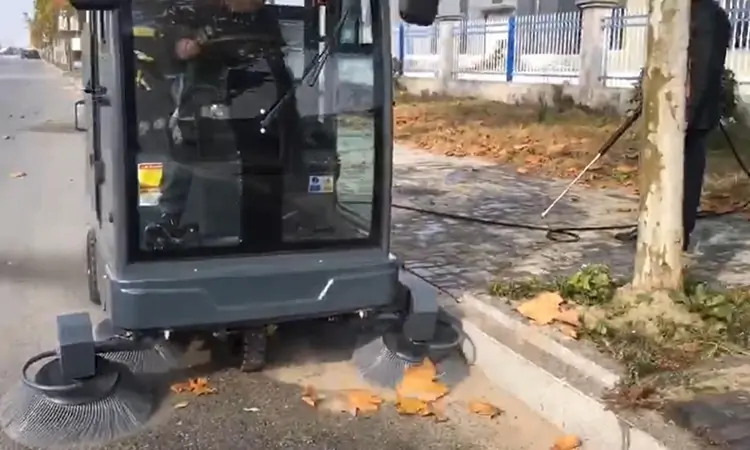  Electric Ride-on Floor Sweeper
