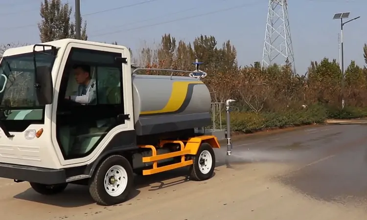 Multi-functional Small Water Tank Bowser Truck 