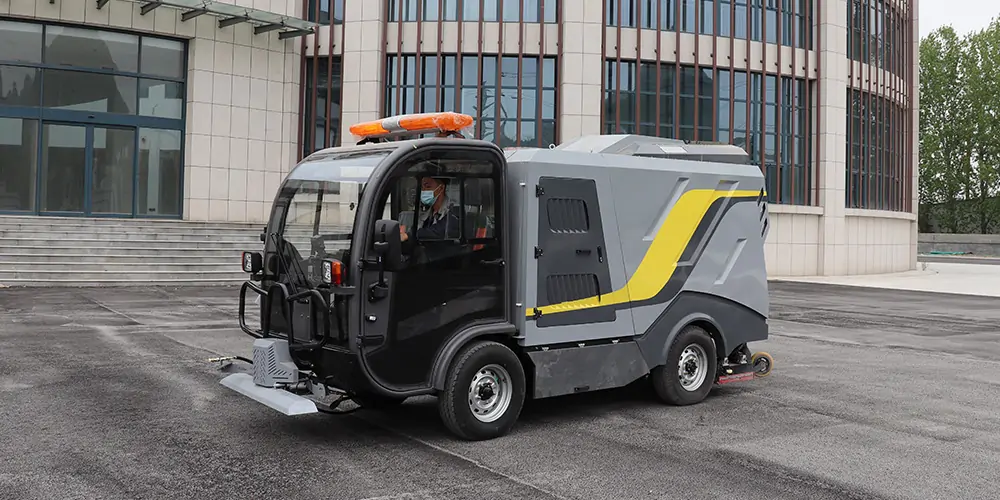   Pure Electric Road Deep Cleaning Vehicle