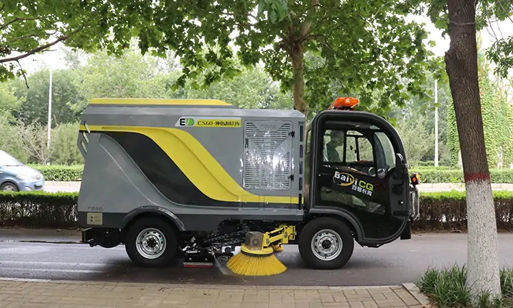 How a Street Sweeper Machine Works