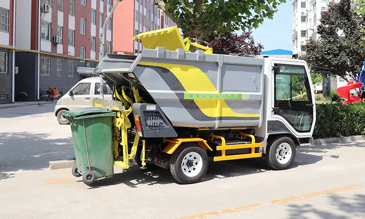 Self-loading Small Garbage Truck Baiyi-L35: Streamlining Waste Collection