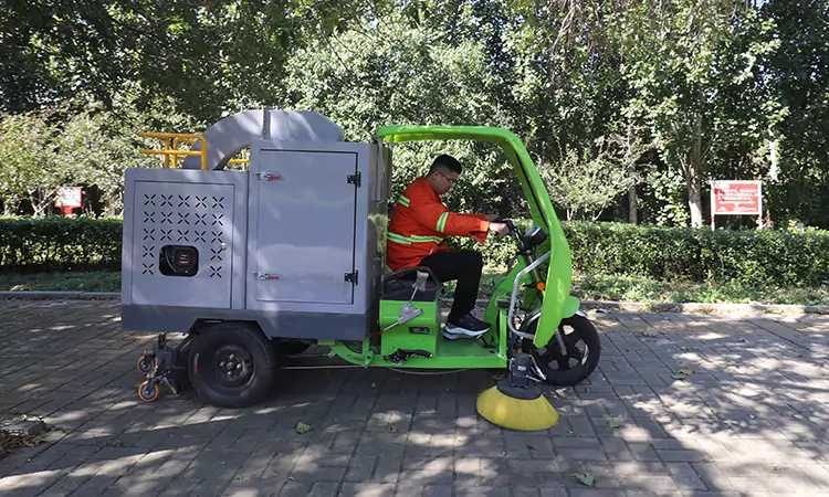 Multifunctional Electric Tree Leaf Collection Tricycle