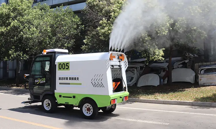 Discover the Versatile Four-Wheel Road Cleaning Truck for Efficient Cleaning