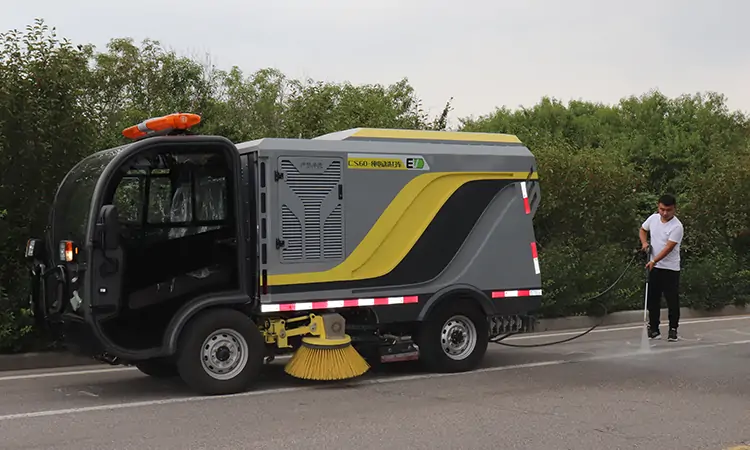 Several Highlights of Electric Sanitation Street Washer and Sweeper