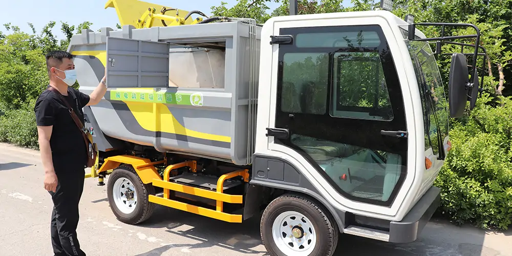 Advantages of Electric Sanitation Garbage Trucks