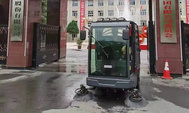 Rural small street sweeper introduction