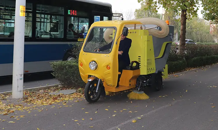 Pure Electric Three-Wheel Leaf Collection Vehicle, Leaf Transfer Special Vehicle