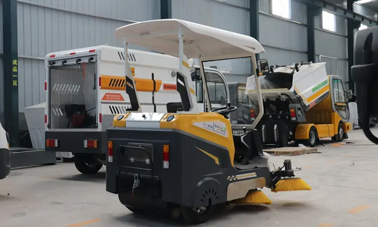 Scope of application of electric three-wheel sweeper