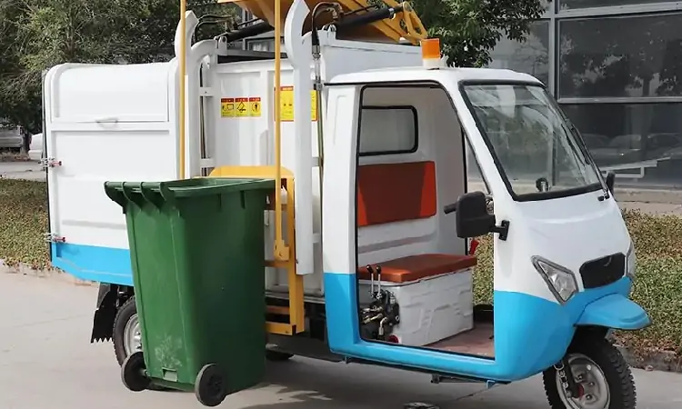 The Advantages and Applications of Small Hanging Bucket Garbage Trucks