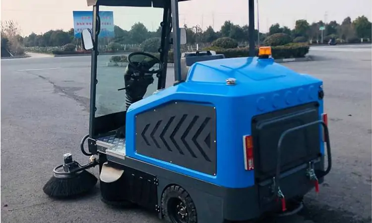 Small Electric Sweepers Can Improve Factory Efficiency
