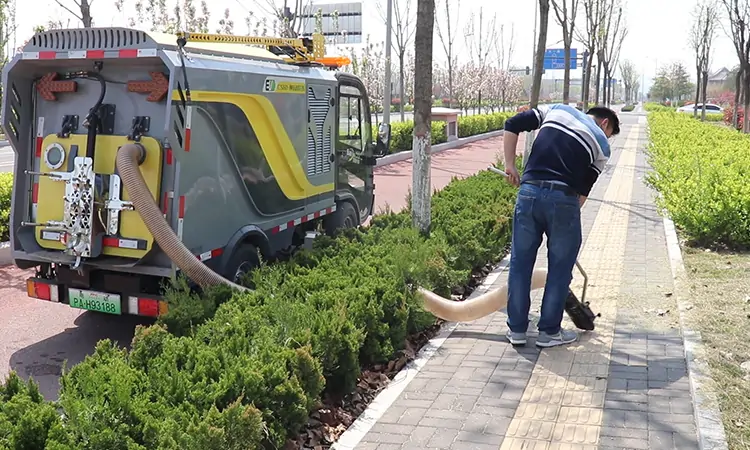 Electric Driving Sweeper Can Sweep What Kind of Garbage