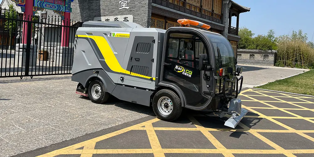 Pure Electric Deep Cleaning Vehicle 